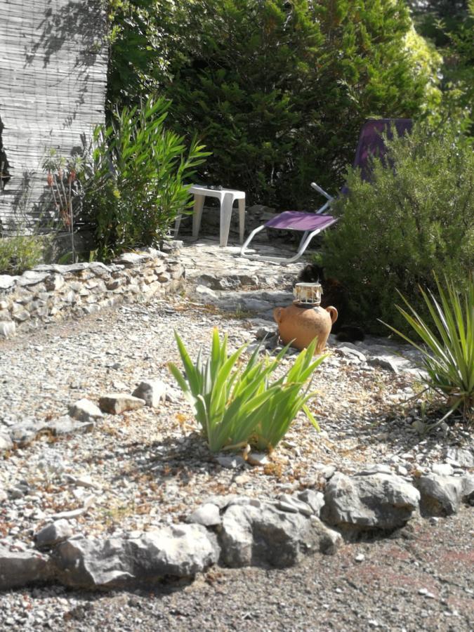 Petit Studio Atypique Et Cosy En Provence Saint-Étienne-les-Orgues Εξωτερικό φωτογραφία
